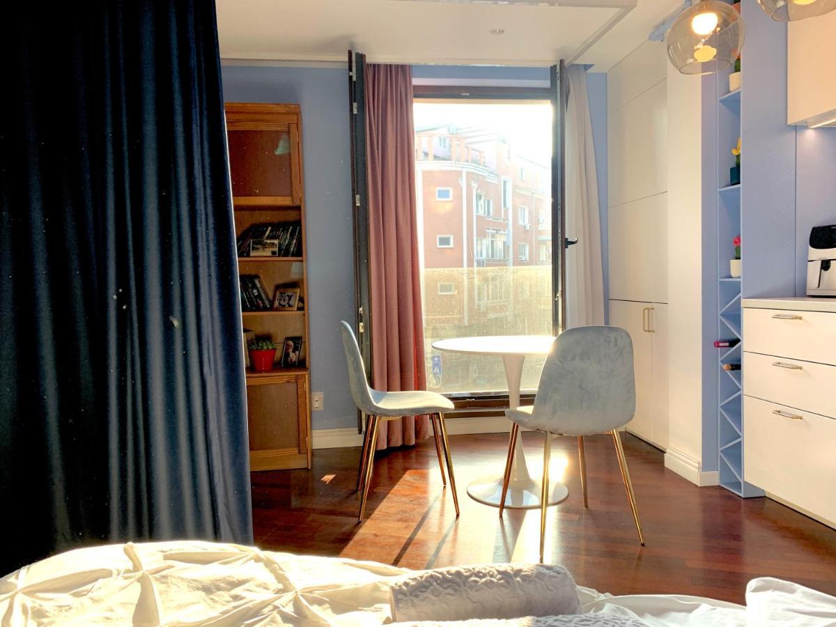 Downtown Italian Studio Bucharest Luaran gambar