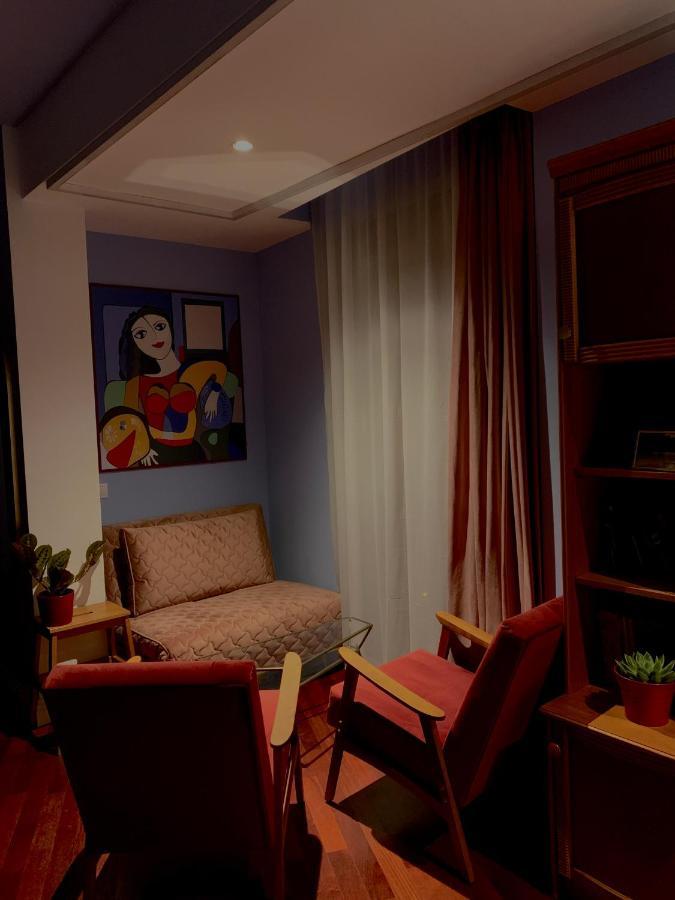 Downtown Italian Studio Bucharest Luaran gambar