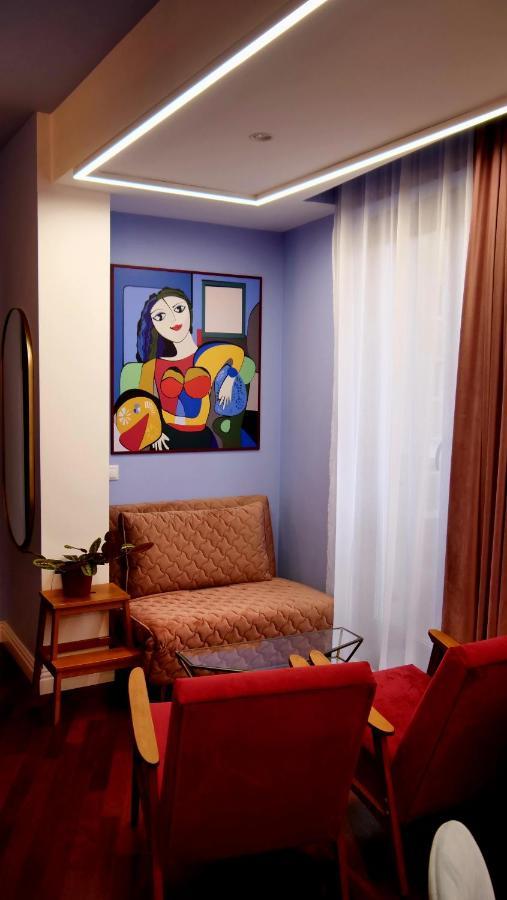 Downtown Italian Studio Bucharest Luaran gambar